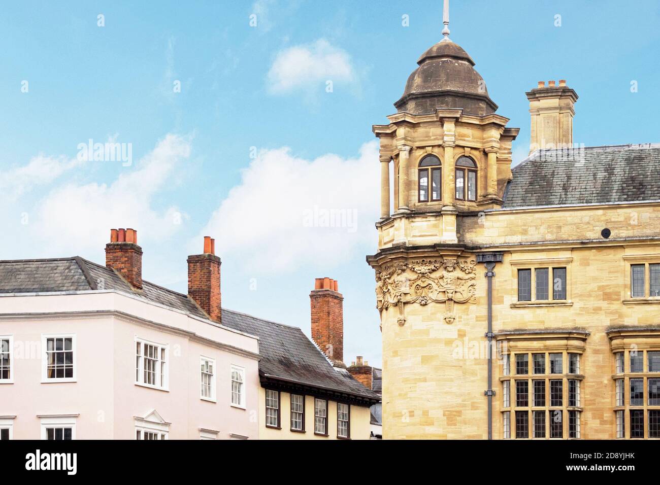 Esterno dell'edificio della Oxford Martin School in cielo blu Foto Stock