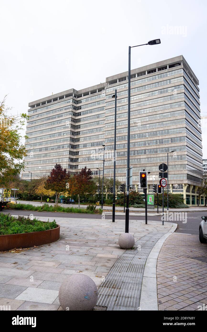 HMRC Alexander House, Queensway, Southend on Sea, Essex. Ufficio delle entrate e delle dogane HM. Blocco ufficio. Edificio dell'ufficio delle tasse. Spazio in affitto da Comer GRP Foto Stock