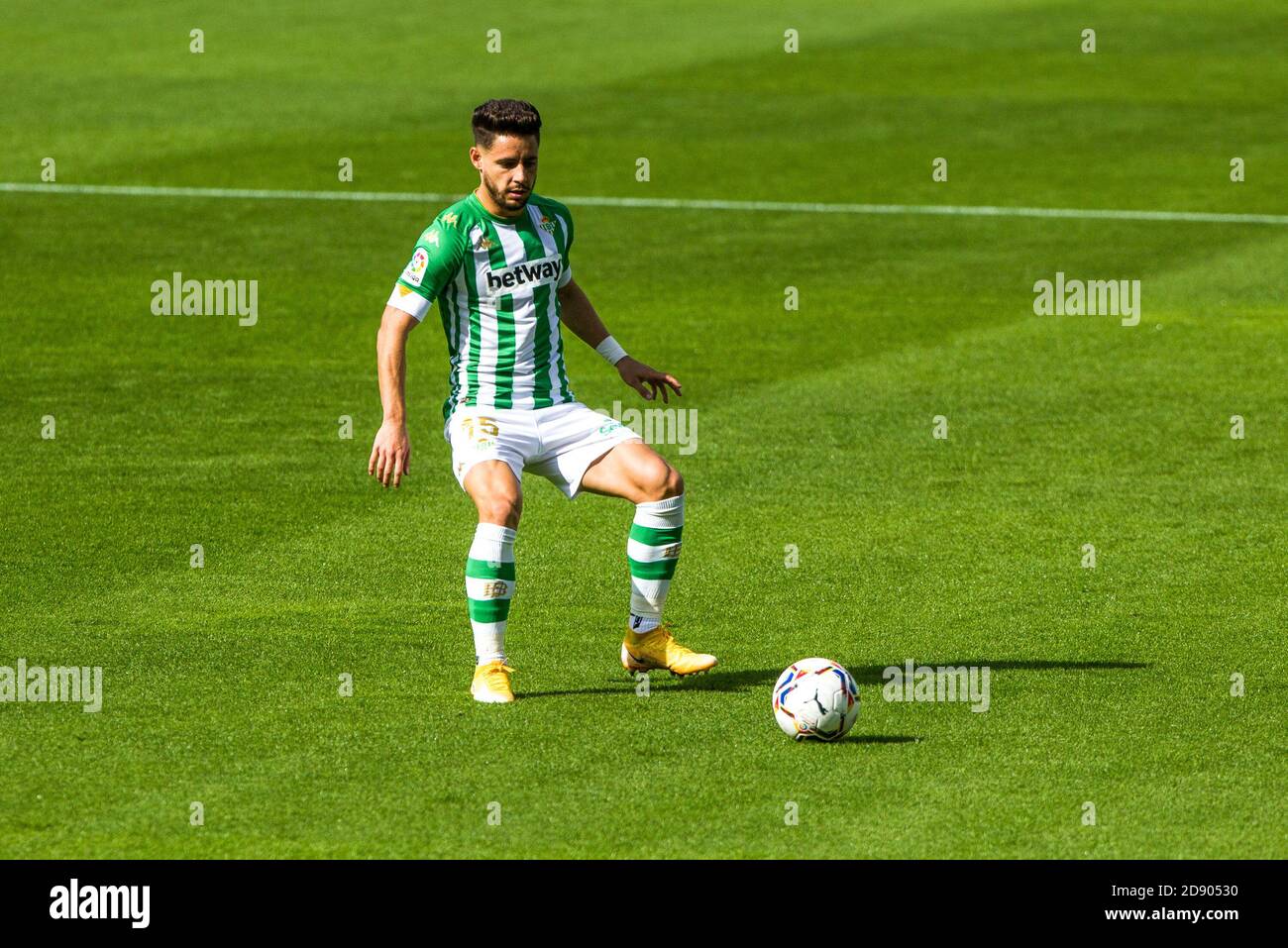 Alex Moreno di Real Betis durante la partita di calcio del campionato spagnolo la Liga tra Real Betis Balompie ed Elche CF il 1° novembre 2020 a ben C. Foto Stock