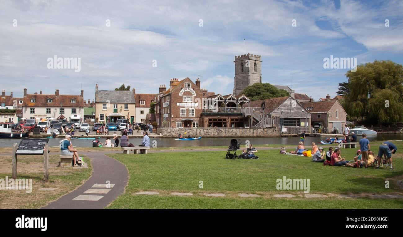 Viste del fiume Frome a Wareham in Dorset nel Regno Unito, prese il 23 luglio 2020 Foto Stock