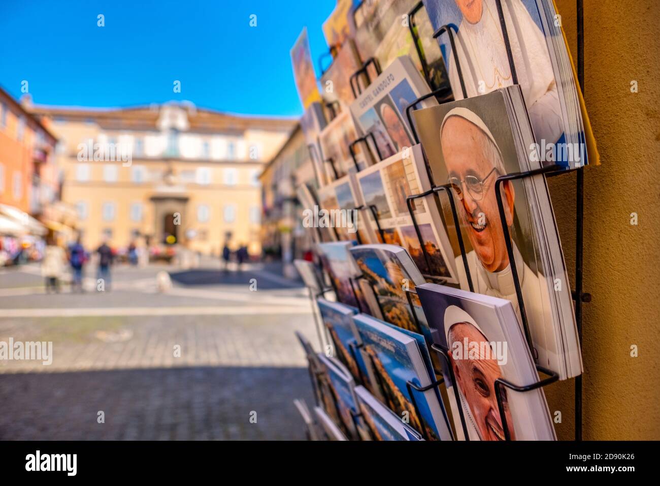 roma viaggio papa francesco cartoline piazza romana sfondo Roma Foto Stock