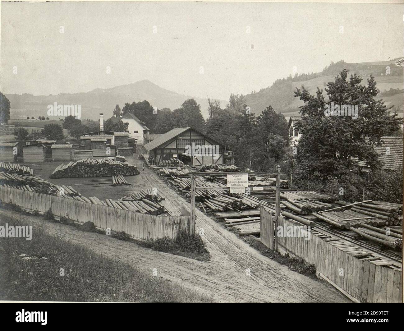 K.u.k. Holzlager. Sägewerk. Aufgenommen am 20.Juli 1916. Foto Stock
