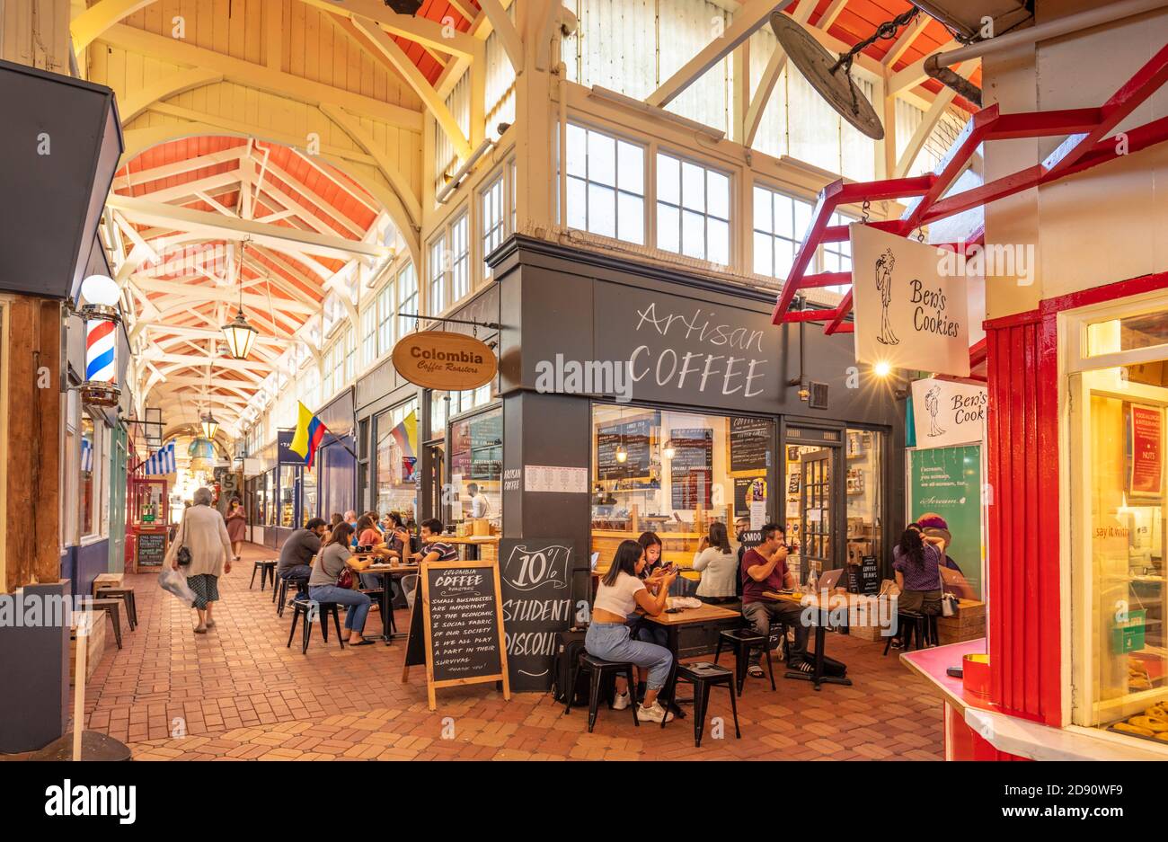 Oxford centro città Artisan Coffee shop a Oxford mercato coperto Oxford Oxfordshire Inghilterra Regno Unito GB Europa Foto Stock