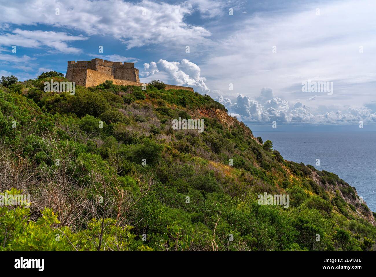 La Fortezza Spagnola, una delle fortezze di controllo di Porto Ercole e Argentario. Porto Ercole, Grosseto, Toscana, Italia, europa Foto Stock