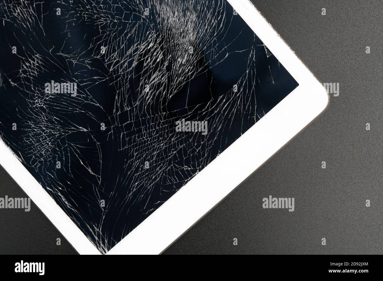 Schermo del tablet rotto immagini e fotografie stock ad alta risoluzione -  Alamy