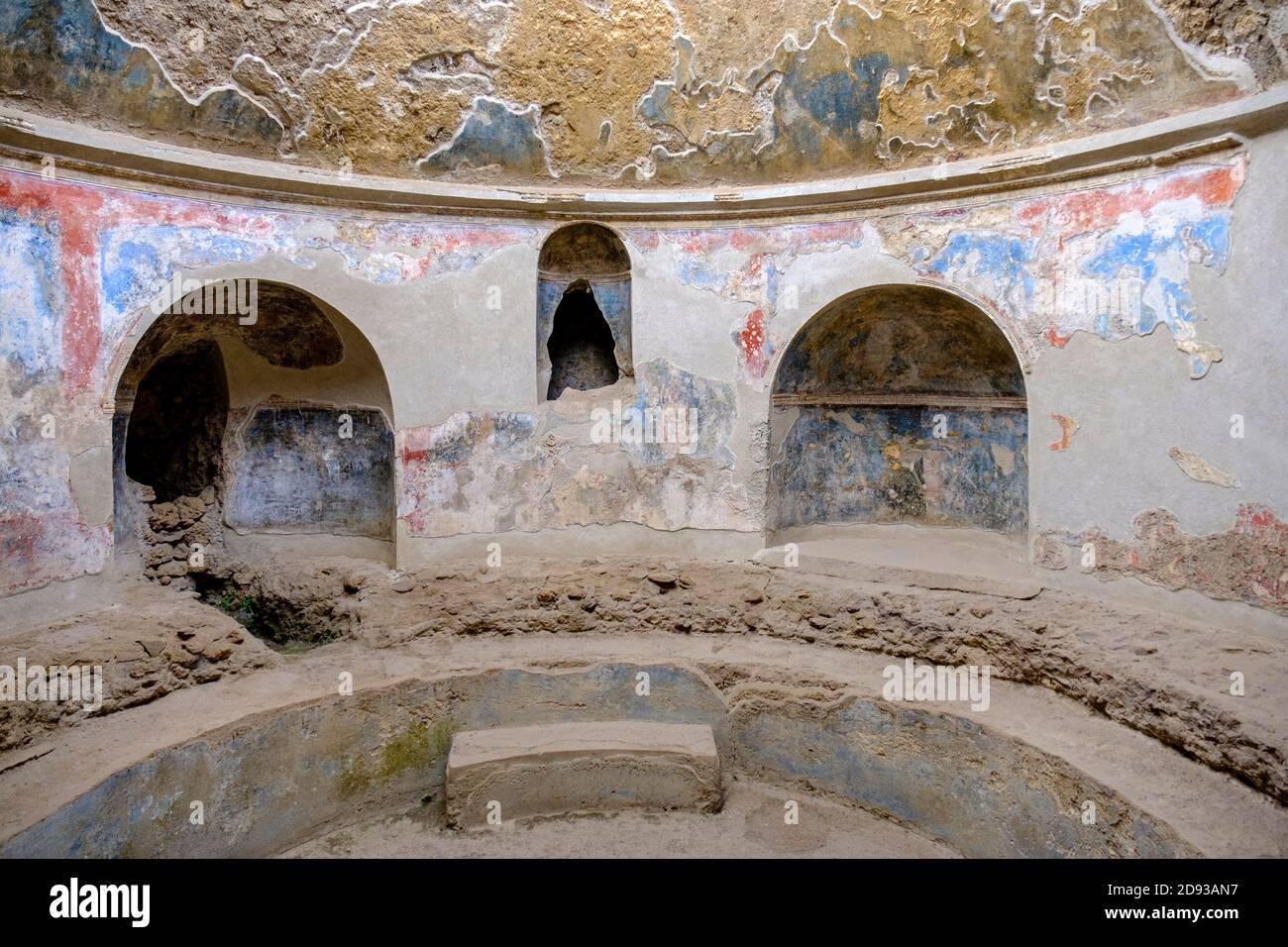 Il Frigidarium (bagni freddi), la zona maschile delle Terme Stabiane, un antico complesso termale romano, Pompei, Campania, Italia Foto Stock