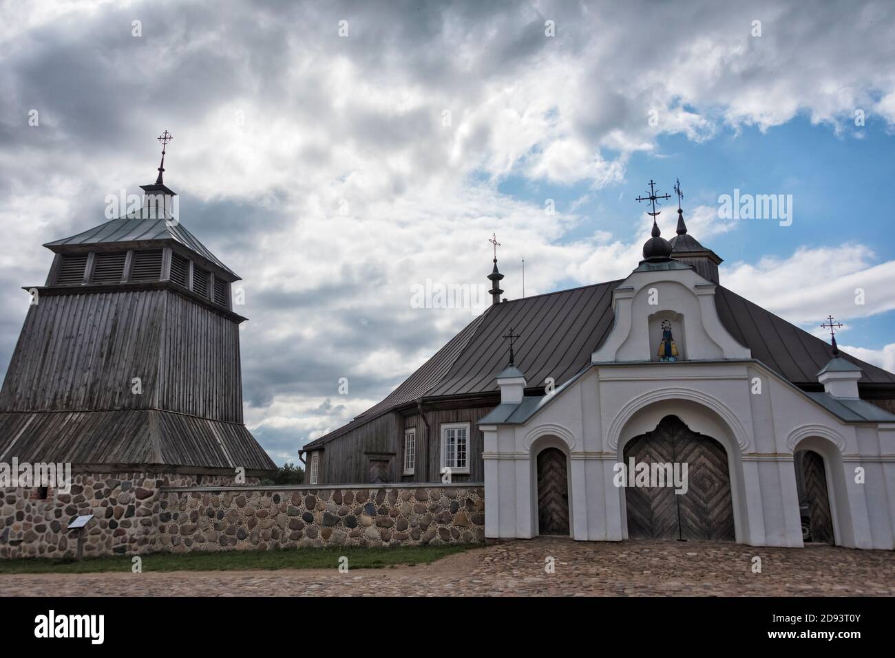 Chiesa al museo etnografico all'aperto di Rumsiskes, Lituania Foto Stock