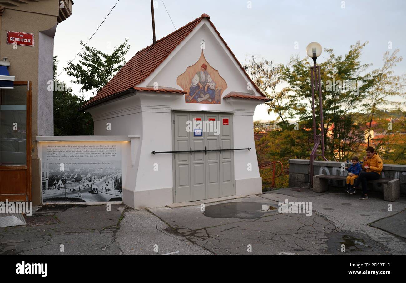 Revolution Square sulla riva destra del fiume Drava A Maribor Foto Stock
