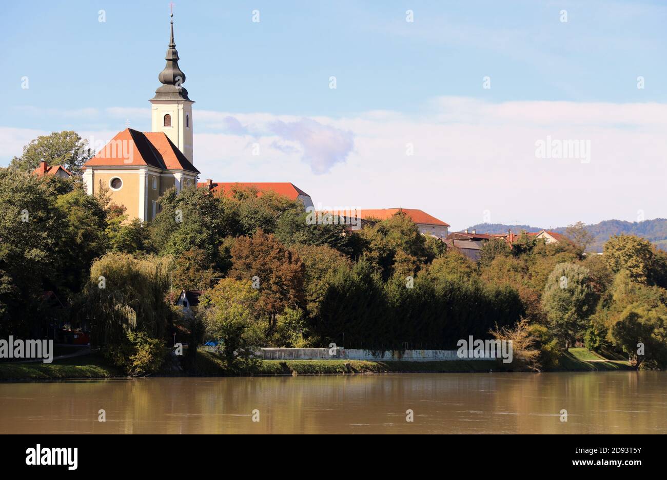Chiesa di San Giuseppe sul lato sud del fiume Drava a Maribor in Slovenia Foto Stock