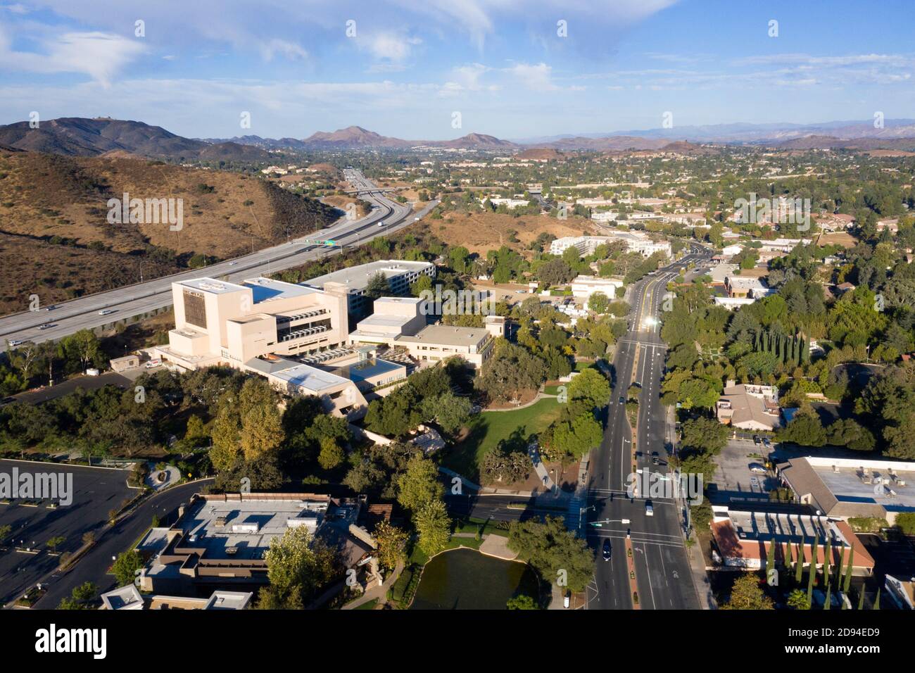 Vista aerea sulla Conejo Valley e Thousand Oaks nella contea di Ventura, California Foto Stock