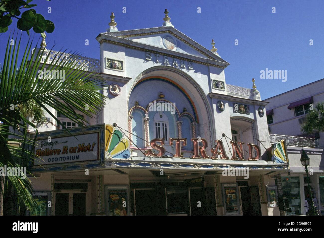 KEY WEST, STATI UNITI - 08 maggio 2014: Edificio storico del cinema 'Strand' a Key West, Florida, Foto Stock