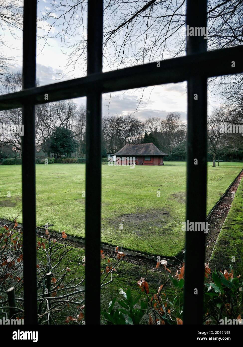 Un campo da bocce vuoto in inverno immagine di Julian Brown Foto Stock