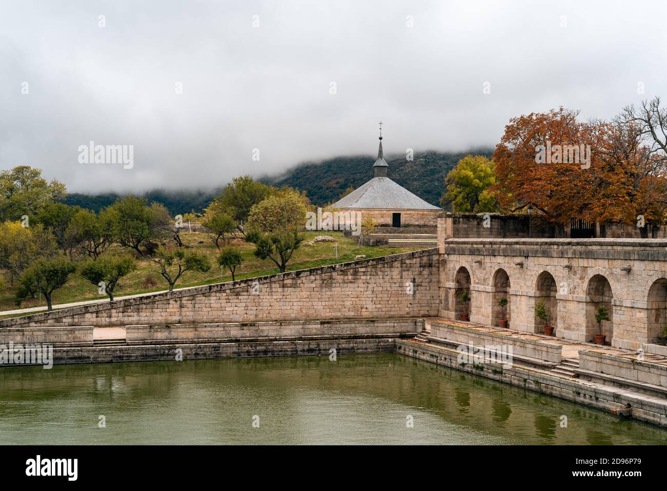 San Lorenzo de El Escorial, Spagna in una giornata buia Foto Stock