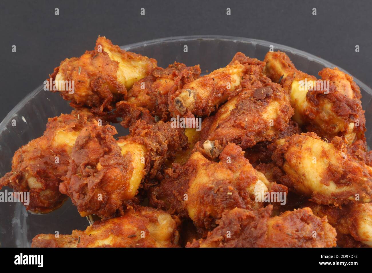 ali di pollo arrosto come cibo americano Foto Stock