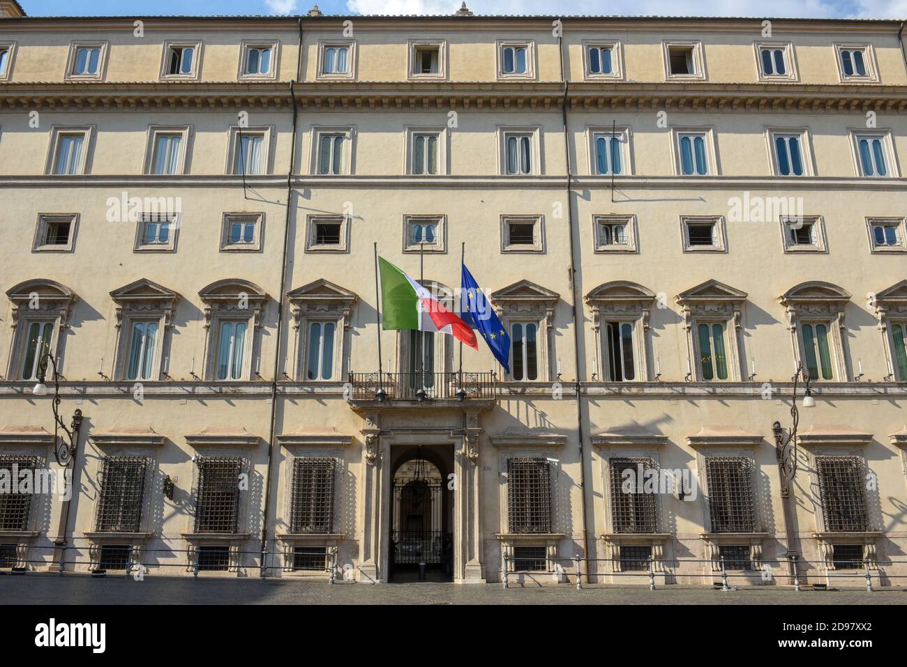 Roma, Italia - 16 settembre 2020: Palazzo del governo di Chigi a Roma in Italia Foto Stock