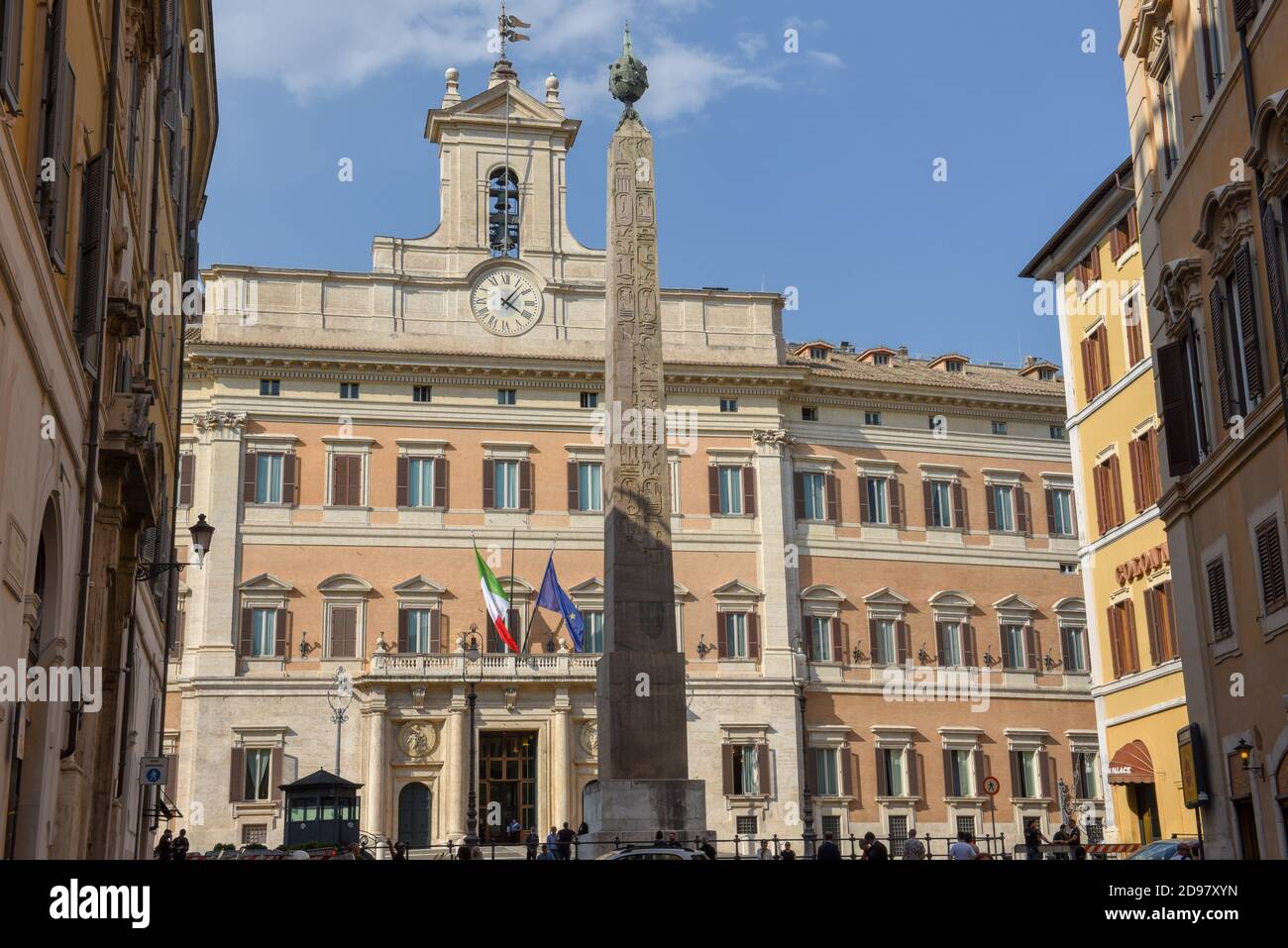 Roma, Italia - 16 settembre 2020: palazzo di Montecitorio sede del parlamento a Roma in Italia Foto Stock