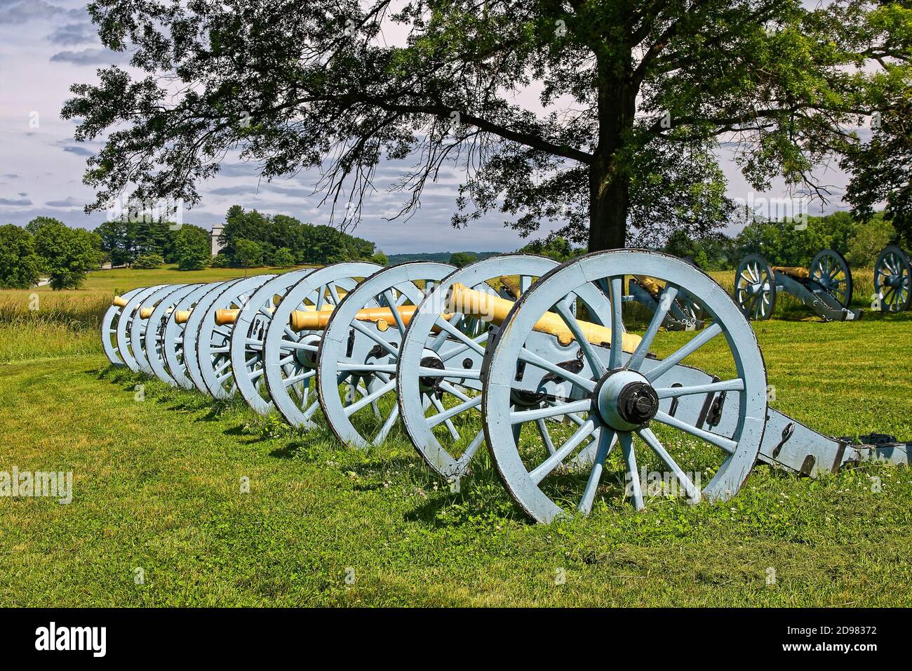 Cannoni rivoluzionari da guerra, armi antiche, armi antiche, campo erboso, Valley Forge National Historical Park, Pennsylvania, Valley Forge, Pennsylvania, su Foto Stock