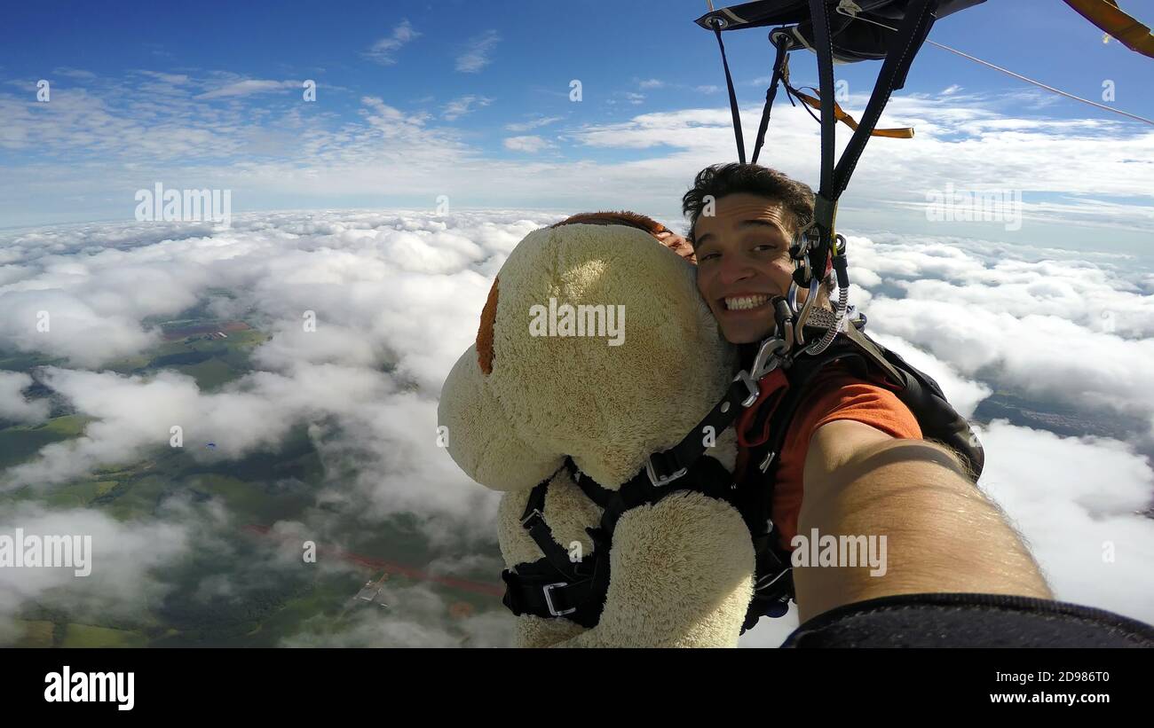 Paracadutismo orsacchiotto sport estremi Foto Stock
