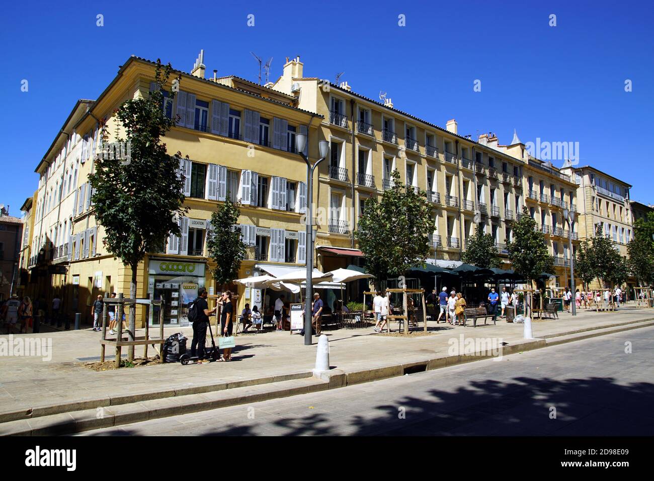 Il 'Cours Mirabeau' a Aix-en-Provence, Francia Foto Stock