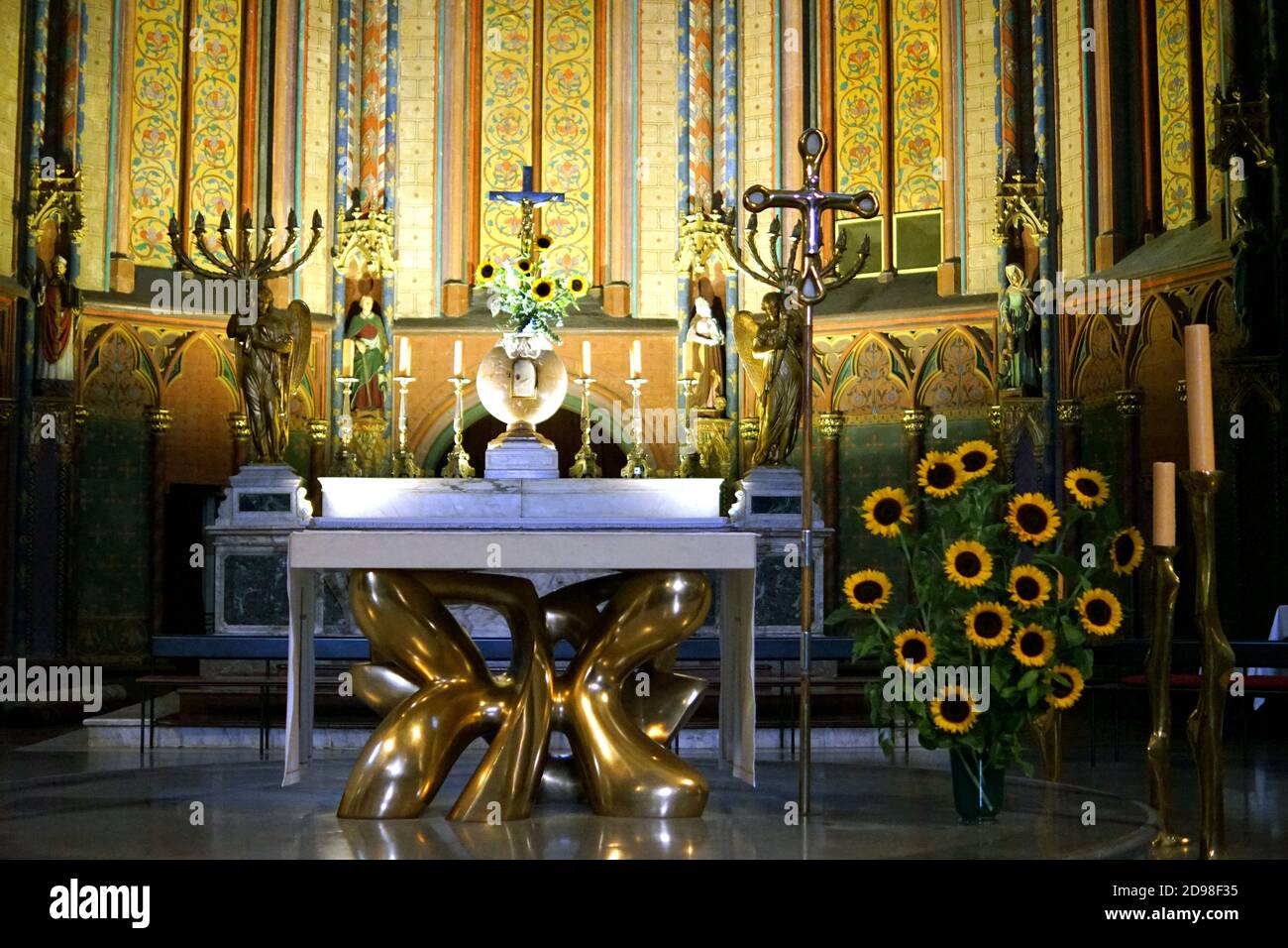 L'altare della Cattedrale di Saint-Sauveur a Aix-en-Provence, Francia Foto Stock