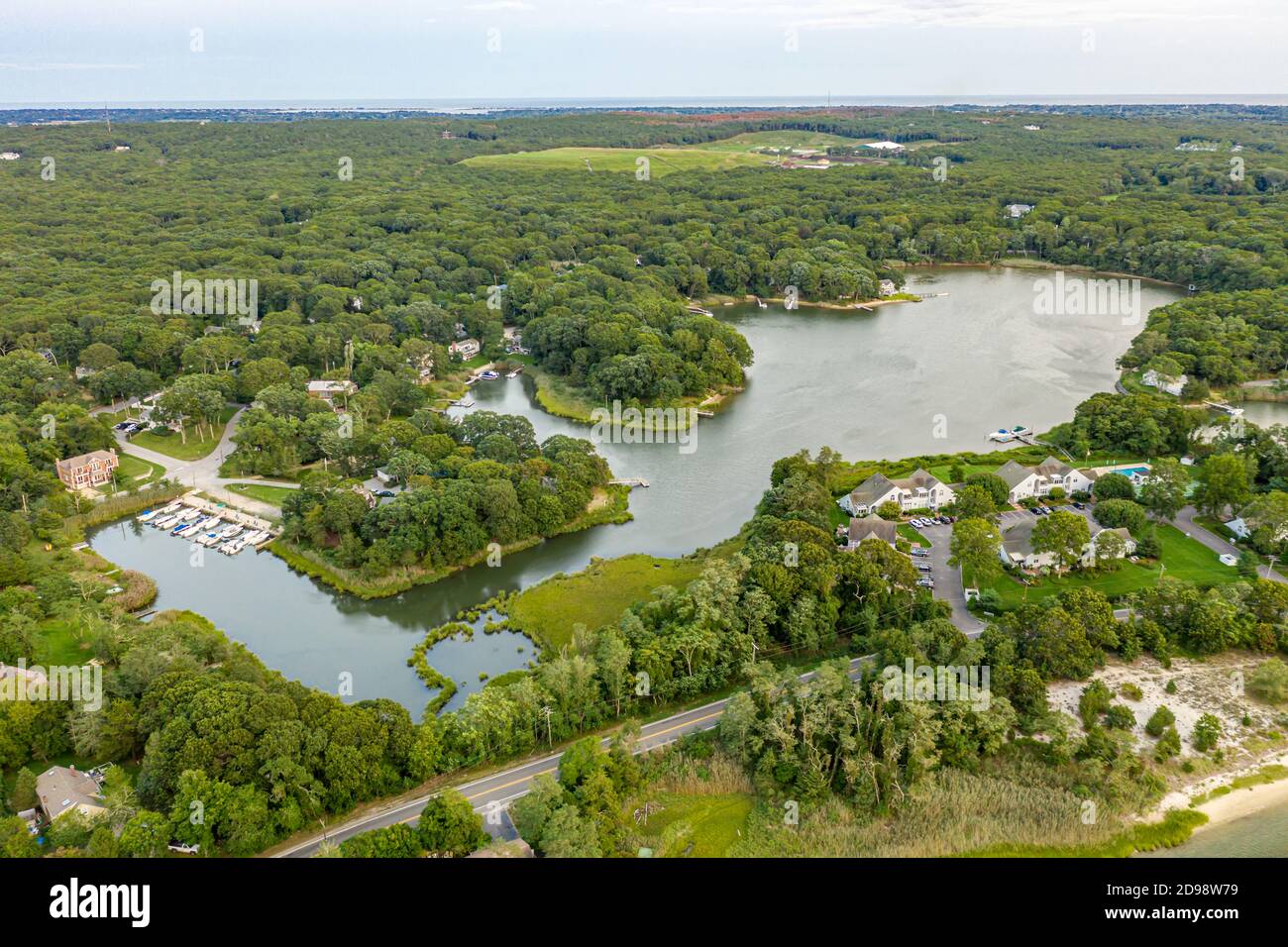 Vista aerea di Fish Cove e nelle immediate vicinanze, Southampton, NY Foto Stock