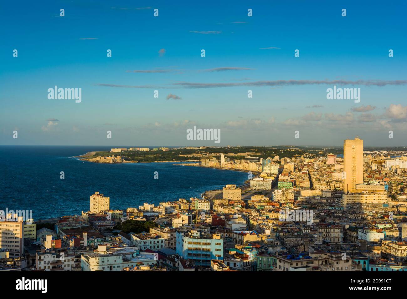 Vista rialzata della Vecchia Avana al tramonto. La Habana - la Havana, Cuba, America Latina e Caraibi Foto Stock