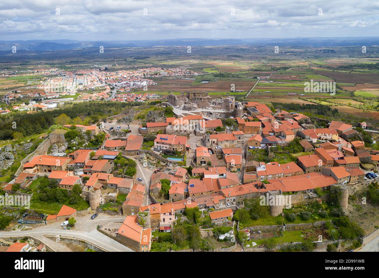 Castelo Rodrigo drone vista aerea paesaggio villaggio, in Portogallo Foto Stock