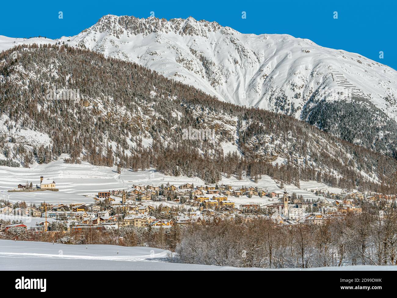 Paesaggio invernale vicino a Samedan in Engadina, Grigioni, Svizzera Foto Stock