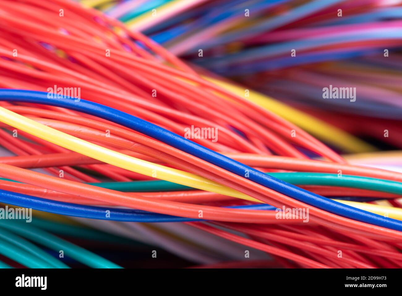 Industria energetica dei cavi elettrici colorati Foto Stock