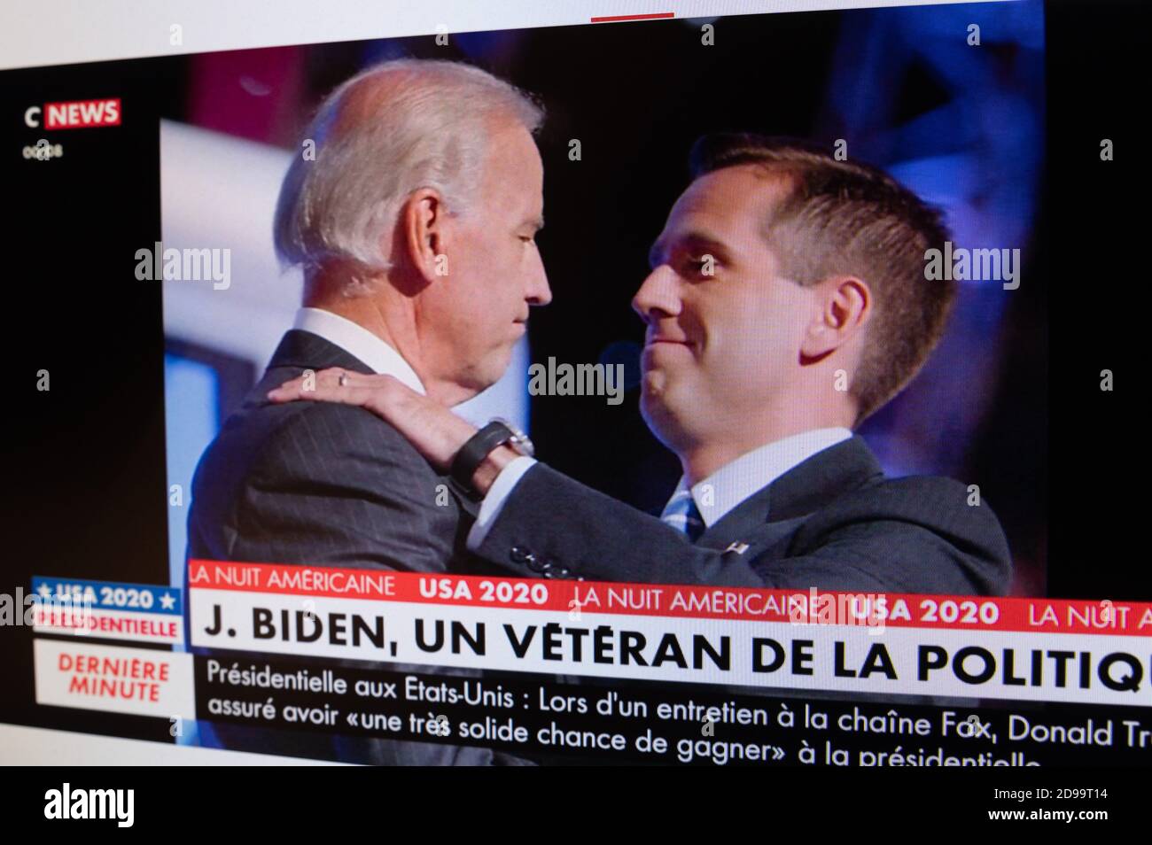 Lione, Rodano Alpi Auvergne, Francia 04 2020 novembre: Giornata delle elezioni in america . Le ore di voto tra Joe Biden e Donald Trump fortano il presidente elec Foto Stock