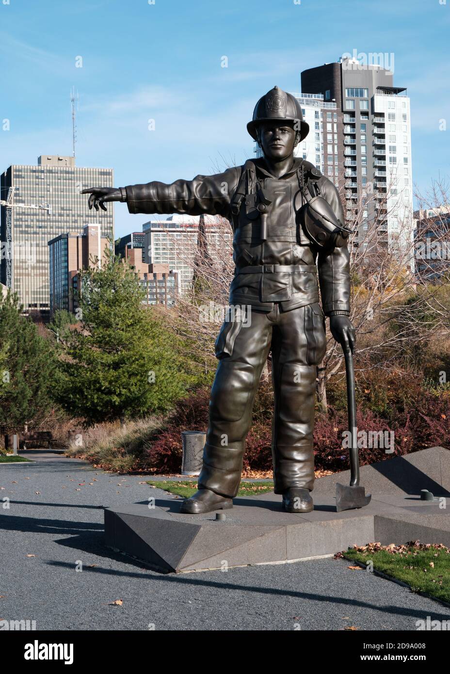 Statua dei pompieri canadesi caduti a Ottawa, Canada Foto Stock
