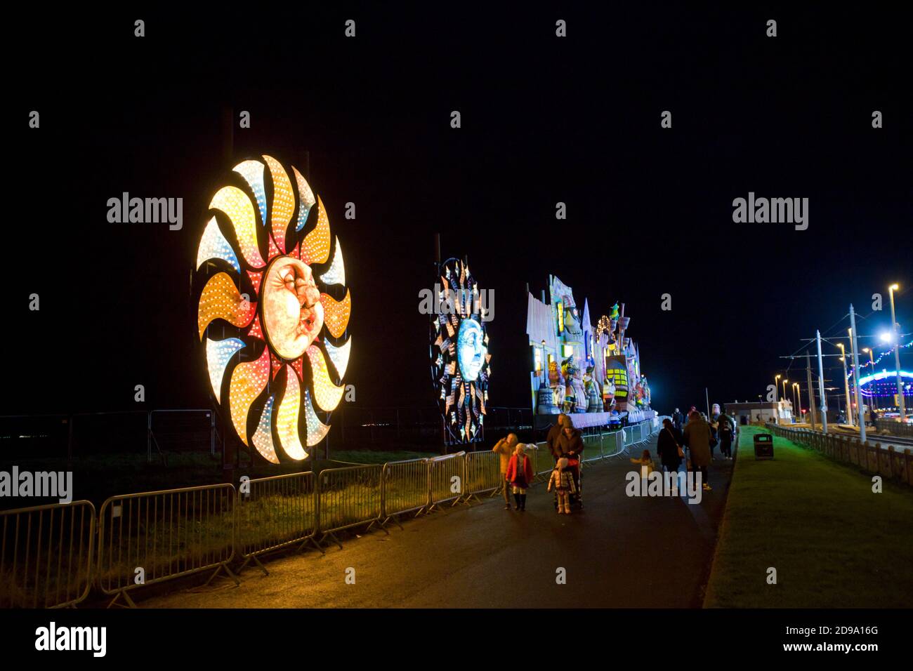 Ultime notti di Blackpool illuminazioni prima del 2 ° blocco nazionale 2020 novembre. Molte persone vedranno le luci ancora una volta. Covid-19 Regno Unito Foto Stock