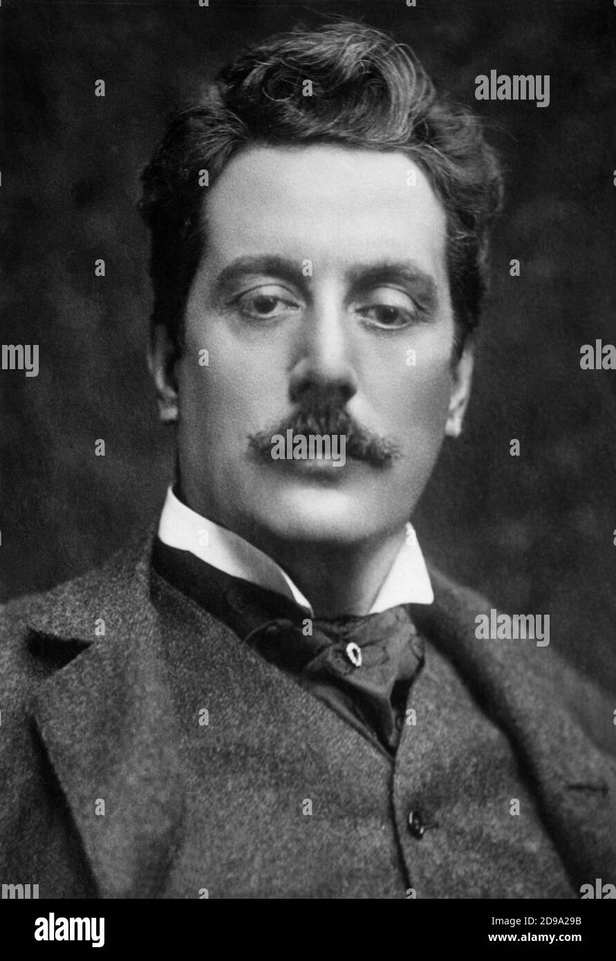 1900 ca , ITALIA : il celebre compositore italiano GIACOMO PUCCINI ( 1858 - 1924 ) - OPERA LIRICA - COMPOSITORE - MUSICA - ritratto - ritratto - baffi - baffi - CLASSICA - CLASSICA - COMPOSITORE LIRICO - ritratto - cravatta - baffi - baffi -fermacravatta - pinn - colletto - colletto - MUSICA --- ARCHIVIO GBB Foto Stock