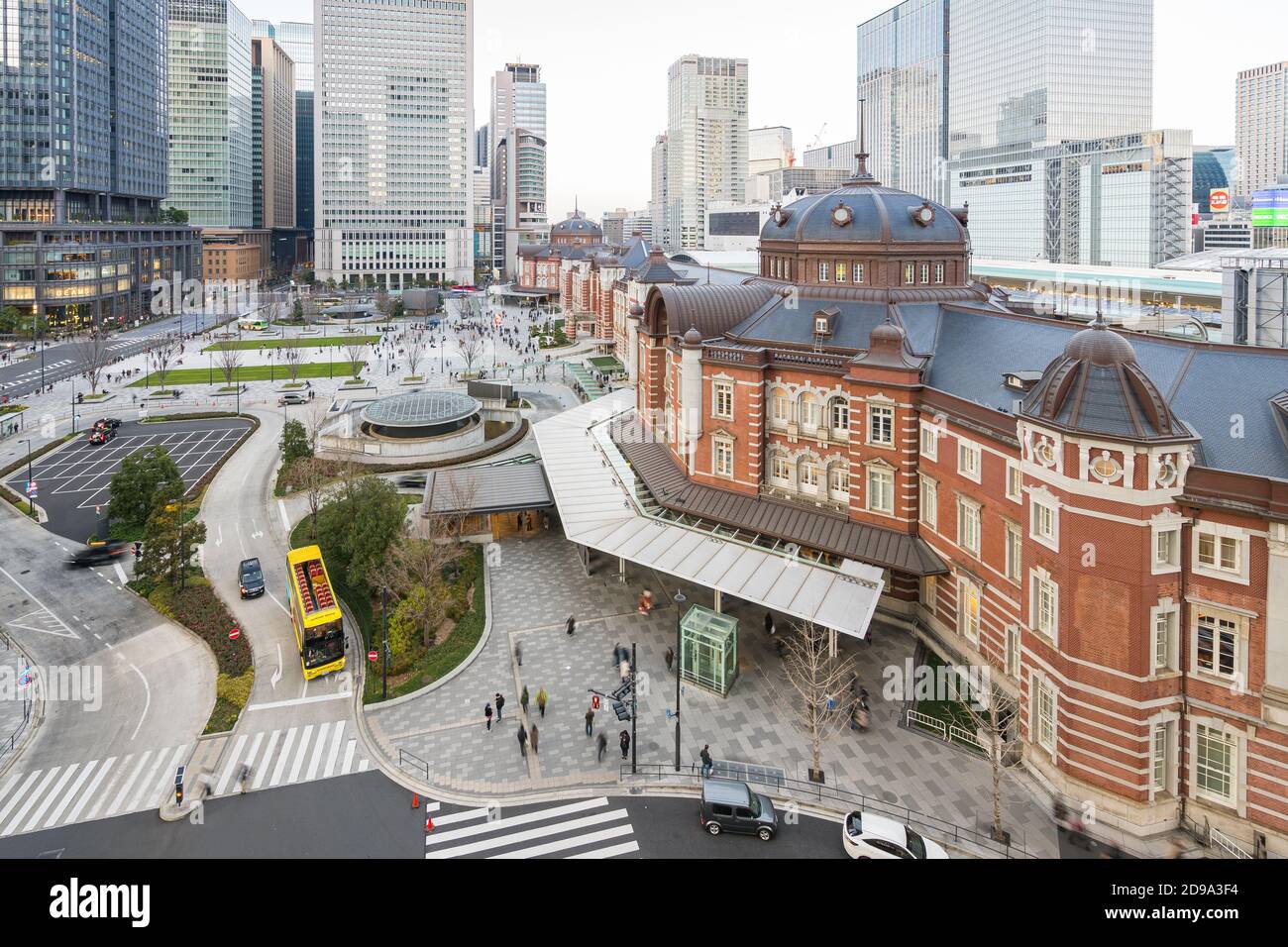 Skyline della città di Tokyo con la stazione di Tokyo in Giappone. Foto Stock