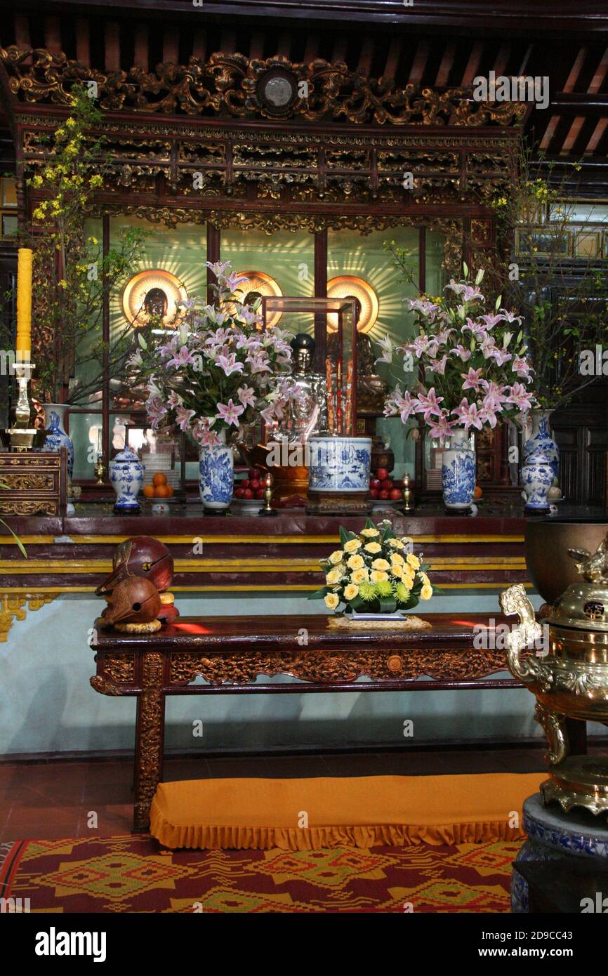 tempio buddista (pagoda della signora celeste) in hue (vietnam) Foto Stock