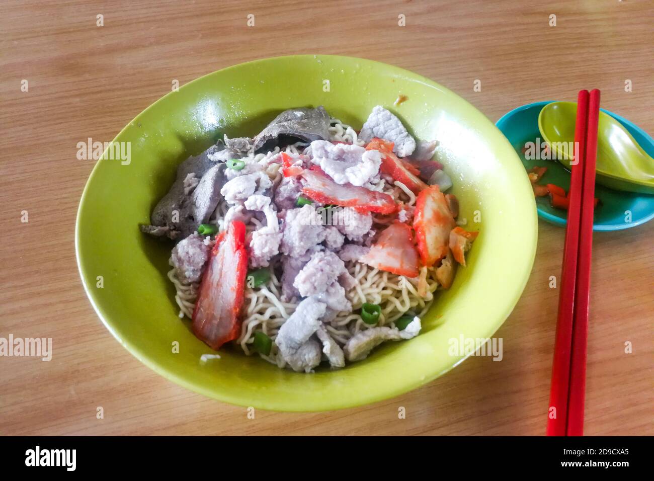 Semplice senza fronzoli Sarawak kolok mee, cibo popolare in Malesia Foto Stock