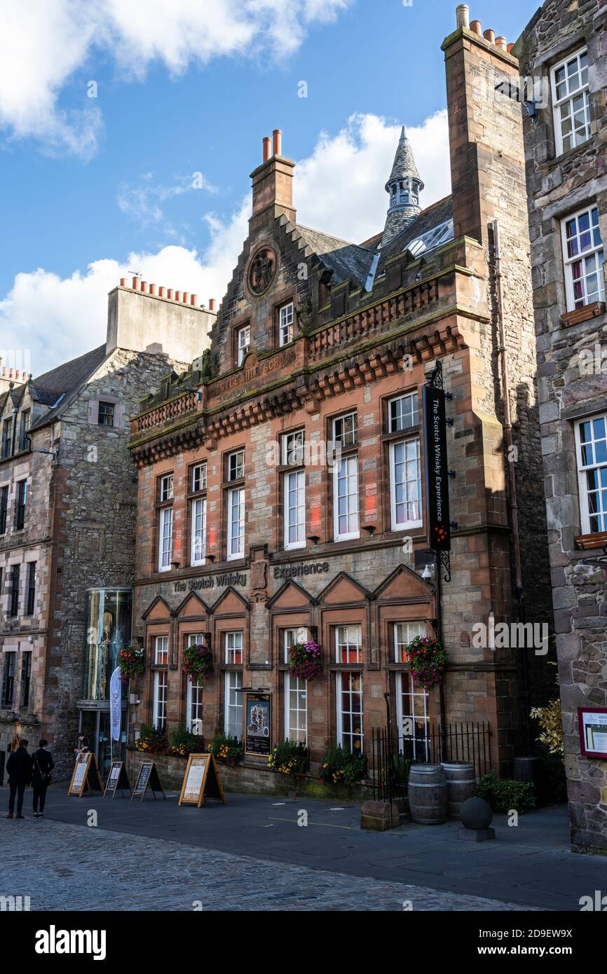 The Scotch Whisky Experience in cima al Royal Mile nella città vecchia di Edimburgo, Scozia, Regno Unito Foto Stock