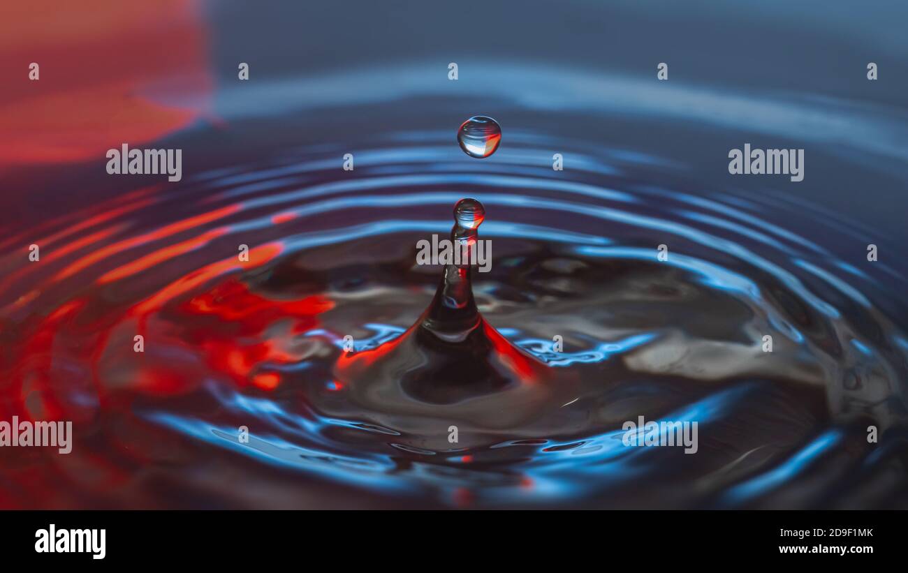 Goccia d'acqua, colpo vicino di goccia d'acqua Foto Stock