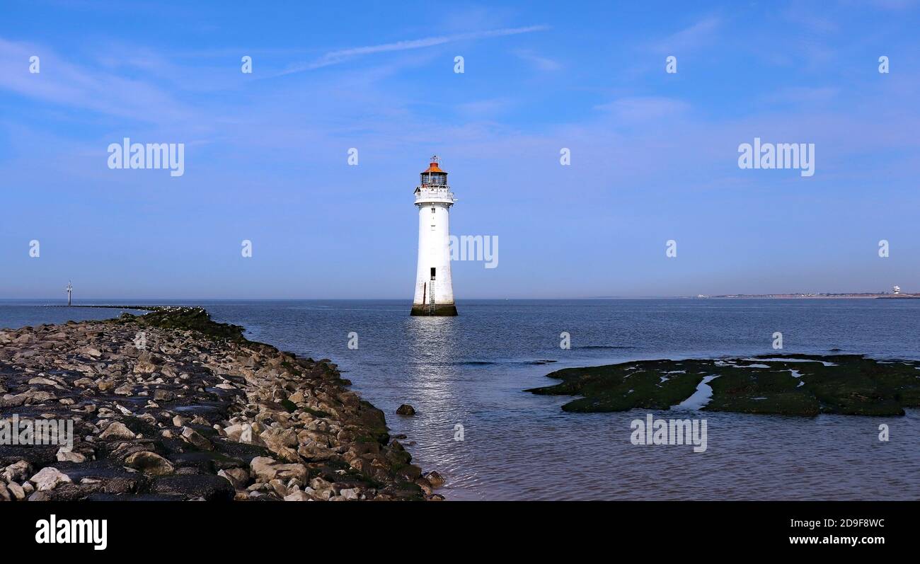 Vecchio faro di Black Rock, nella baia di Liverpool. Foto Stock