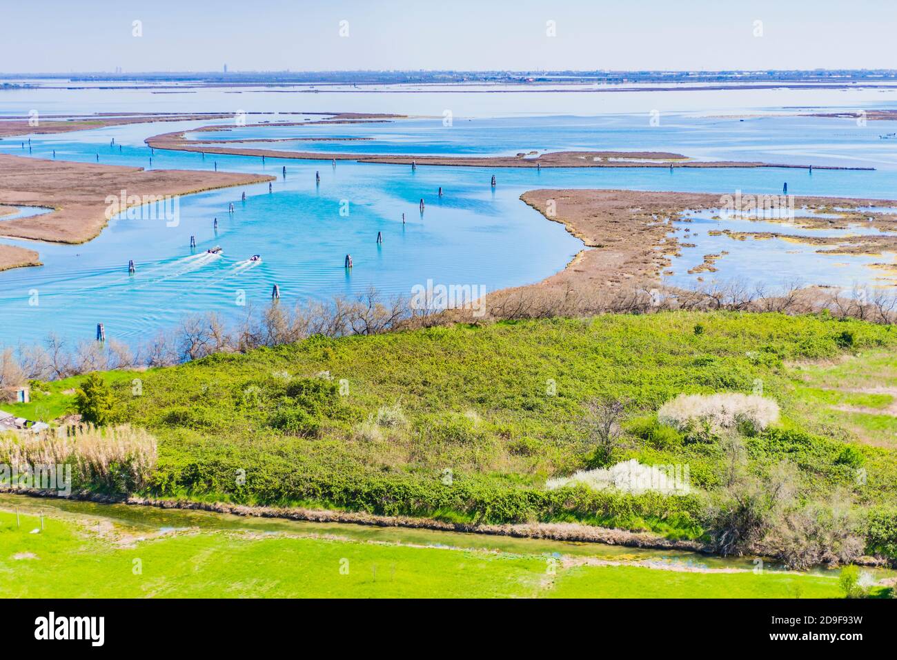 Vista dal campanile di Torcello della laguna veneta. Torcello, Laguna Veneziana, Venezia, Veneto, Italia, Europa Foto Stock