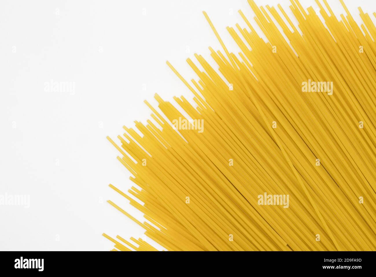 Fondo di pasta di spaghetti in dettaglio. Cibo biologico sano per la dieta Foto Stock