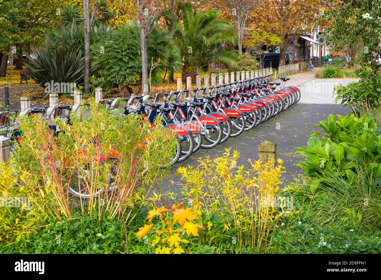 Noleggio biciclette Santander boris, vauxhall Pleasure Gardens, londra, regno unito Foto Stock