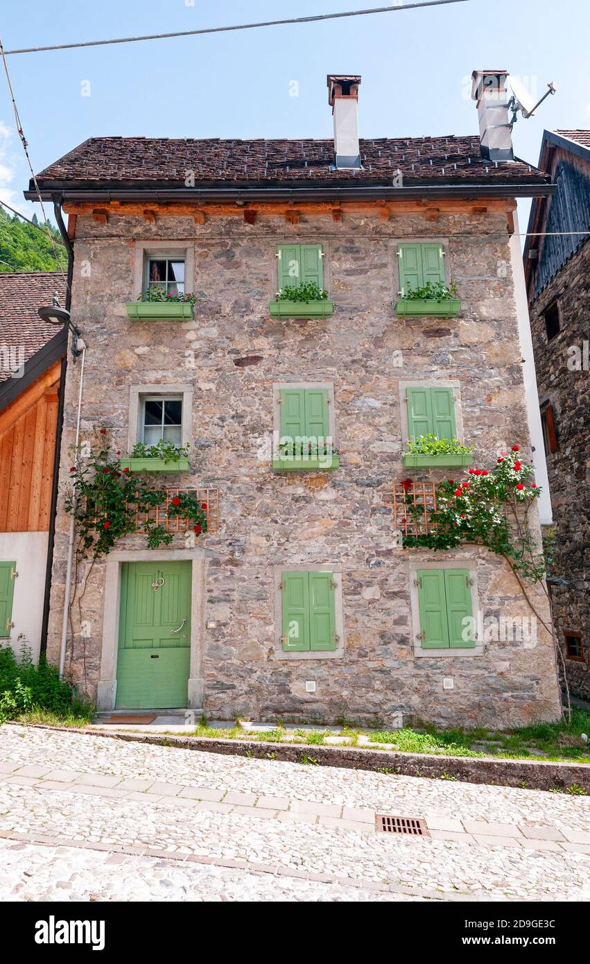 Casa a Pesariis, Friuli-Venezia Giulia Foto Stock