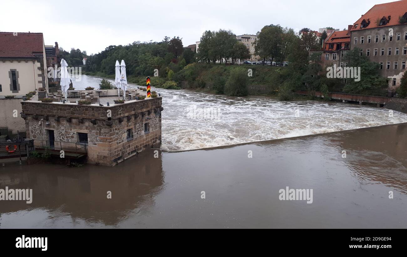 görlitz neisse hochwasser pegel am 15.10.2020 Foto Stock