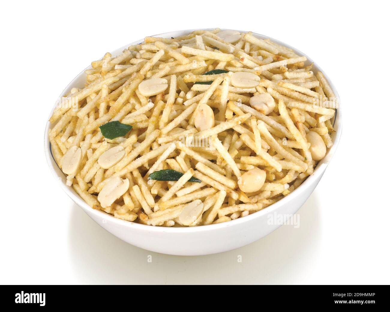 Miscela sottile Nimco, delizioso e piccante miscela di SEV, arachidi e bastoncini di patate, Chewda dolce, Nimco mix, fritto e piccante Farali chevdo, chivda, chewada p Foto Stock