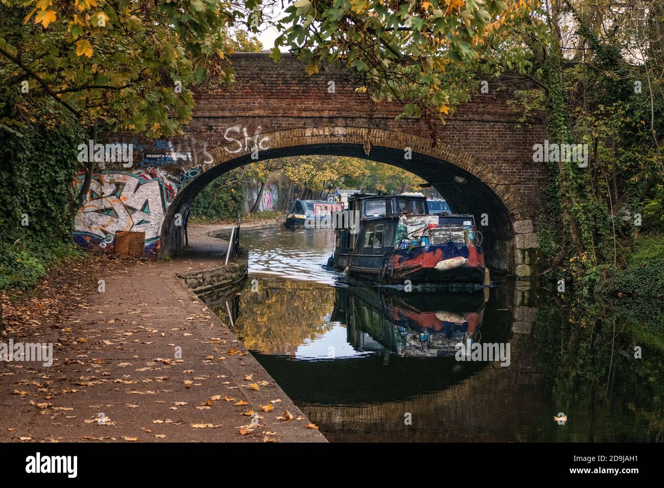 Regents Park Canal in Autunm Foto Stock