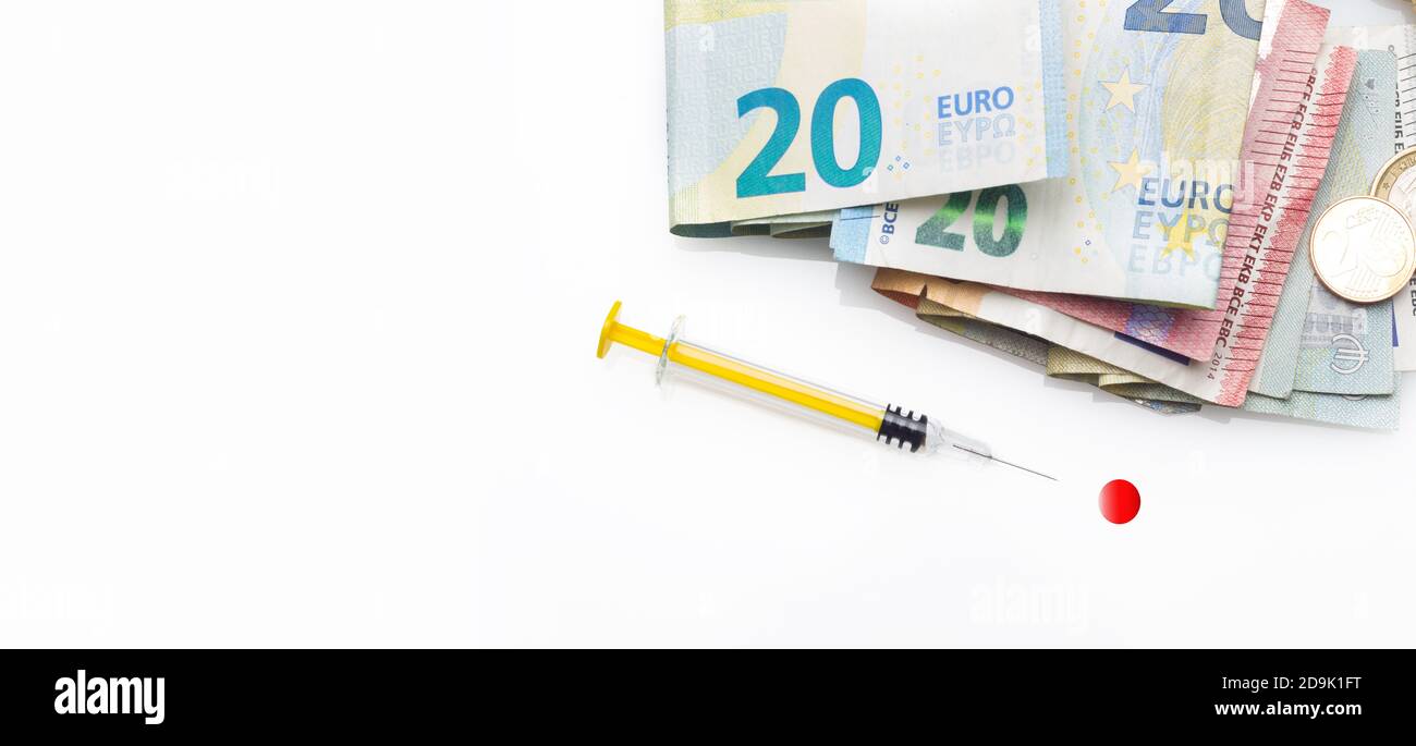 Quanto costa la medicina, i vaccini, la salute in generale. Costo reale della medicina in euro o in dollari o in yen. Ricerca in vaccini e medicina Foto Stock