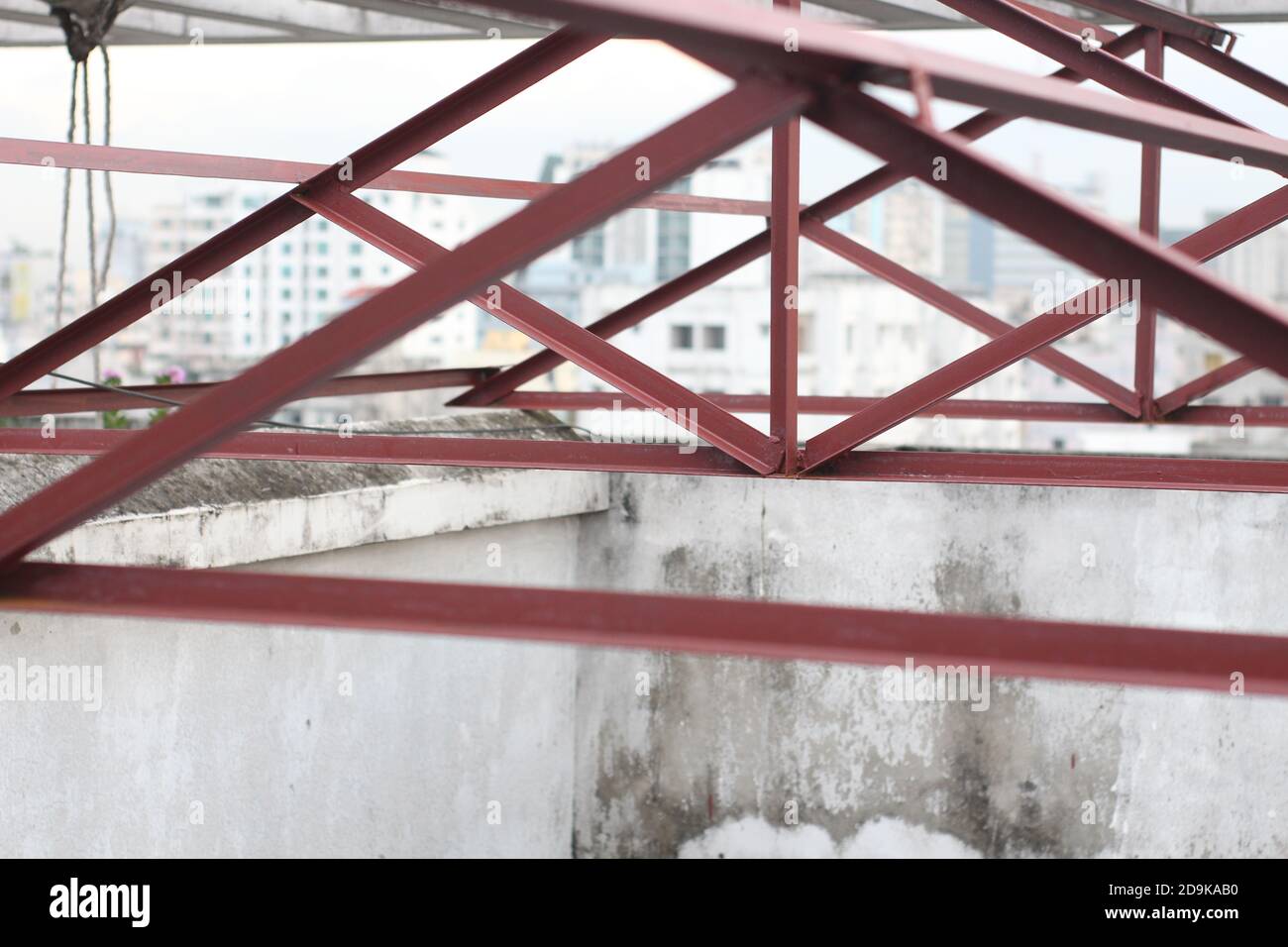 La struttura del ponte di colore rosso. Foto Stock