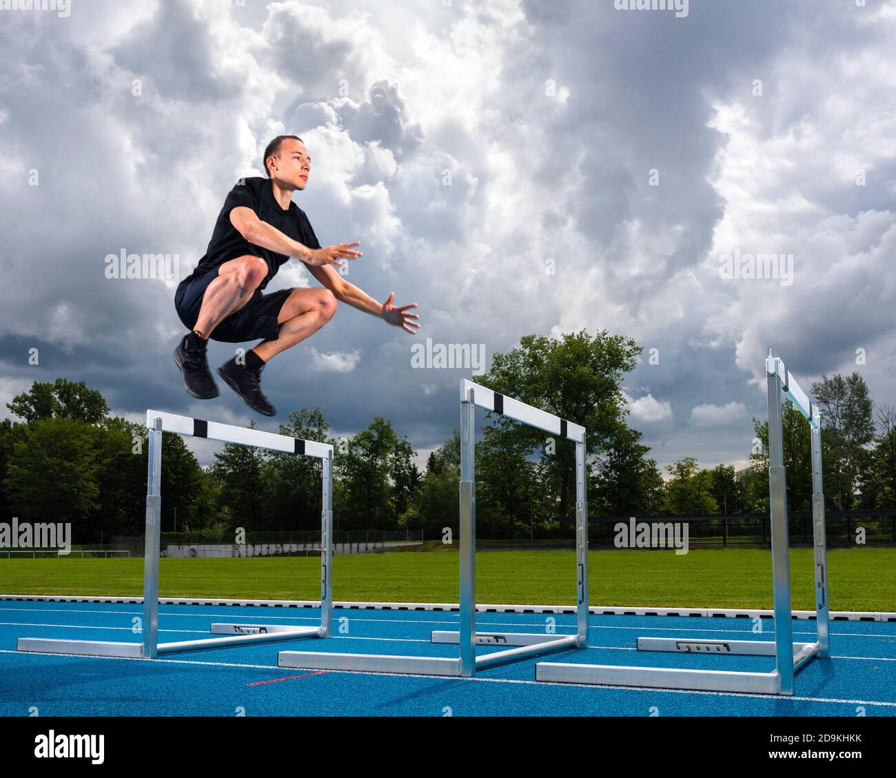 Uomo, 21 anni, atletica, jumping forza allenamento, Baden-Württemberg, Germania Foto Stock