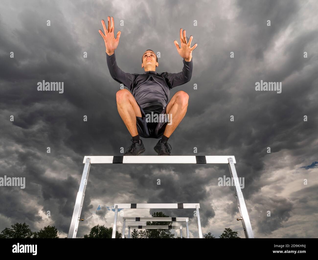 Uomo, 21 anni, atletica, jumping forza allenamento, Baden-Württemberg, Germania Foto Stock